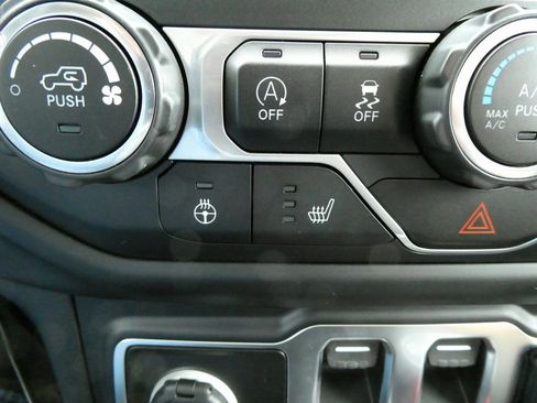 Used 2019 Jeep Wrangler Sport image 21