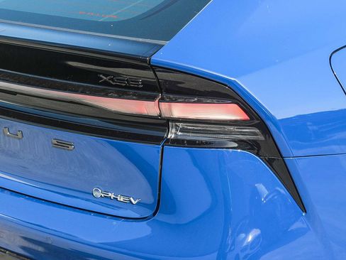 New 2026 Toyota Prius XSE Premium image 10