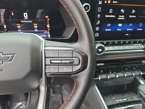 Used 2023 Chevrolet Colorado Z71 w/ Z71 Convenience Package 2 image 17