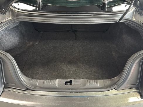 Used 2017 Ford Mustang GT image 40