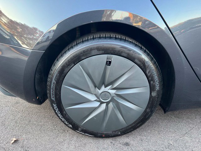 Used 2026 Tesla Model 3 RWD image 11