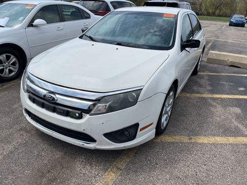 Used 2011 Ford Fusion SE image 3