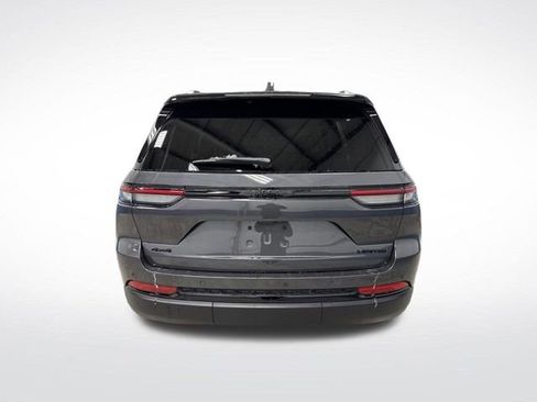 New 2025 Jeep Grand Cherokee Limited w/ Black Appearance Package image 14