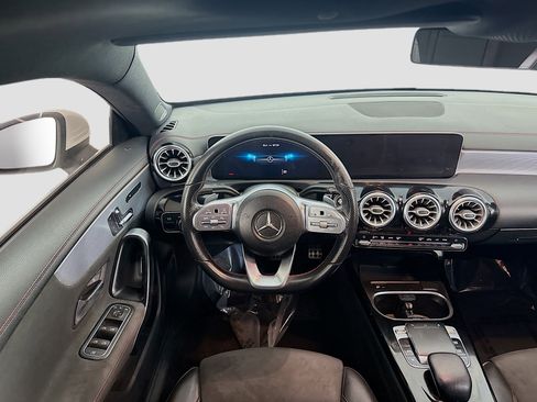 Used 2020 Mercedes-Benz CLA 250 4MATIC image 17