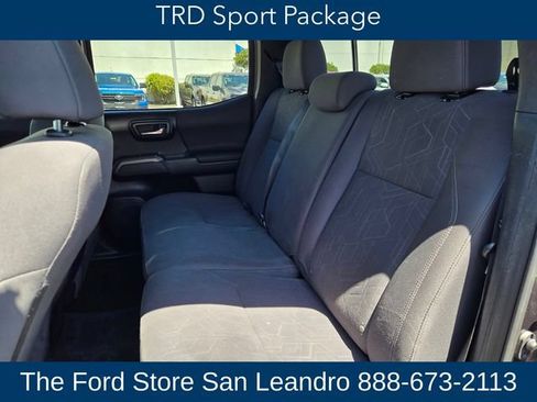 Used 2019 Toyota Tacoma TRD Sport w/ Technology Package RWD image 14