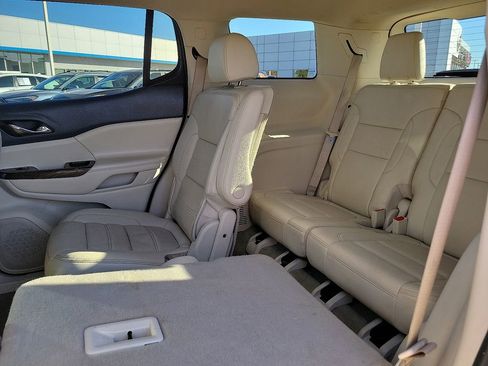 Used 2022 GMC Acadia Denali w/ Black Diamond Edition image 16