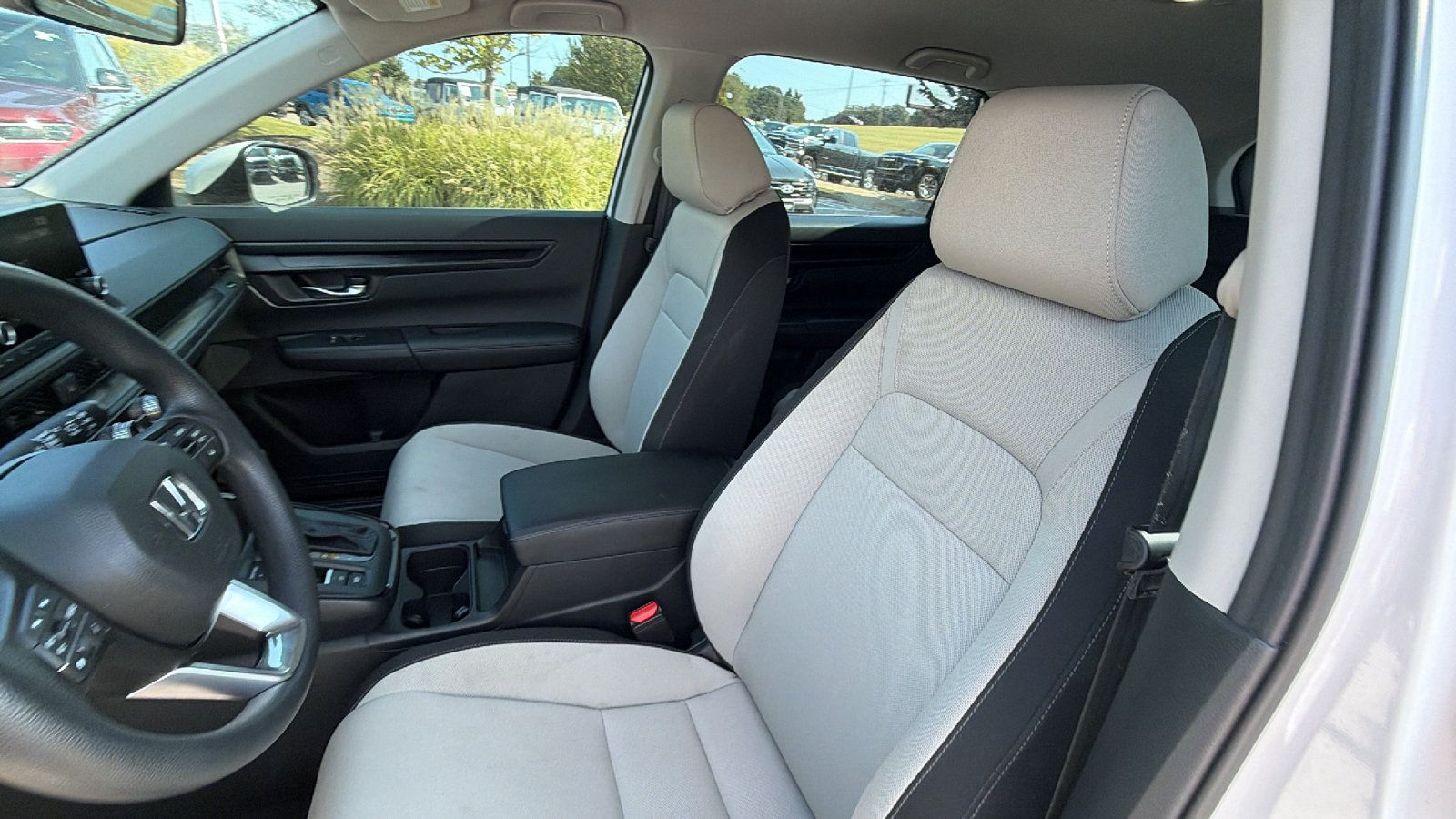 Used 2024 Honda CR-V LX image 13