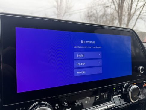 Used 2023 Toyota Highlander Limited image 26