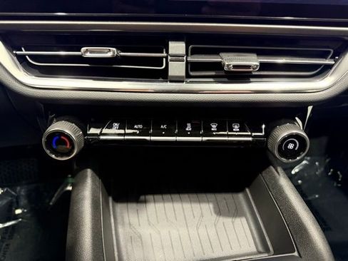 New 2026 Chevrolet Equinox EV LT w/ Comfort Package image 34