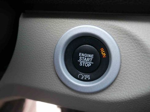 Used 2017 RAM 2500 Laramie w/ Convenience Group AWD/4WD image 40