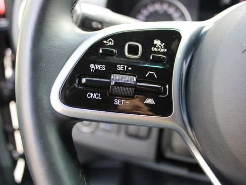 Used 2024 Mercedes-Benz Sprinter 2500 image 12