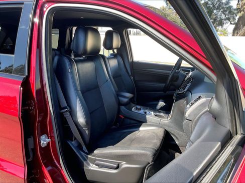 Used 2022 Jeep Grand Cherokee Laredo X image 10