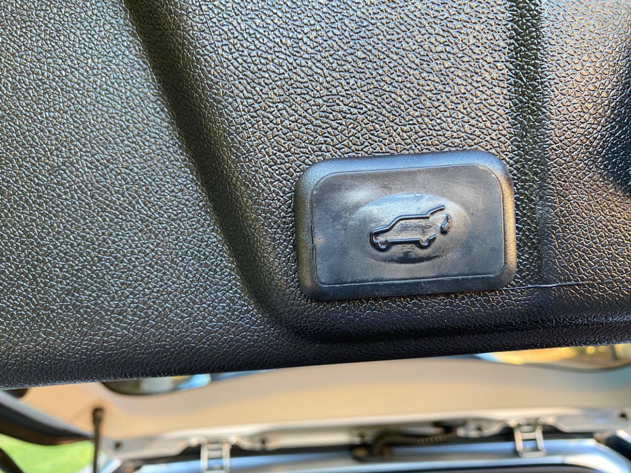 Used 2016 Buick Enclave Premium w/ Experience Buick Package AWD/4WD image 10