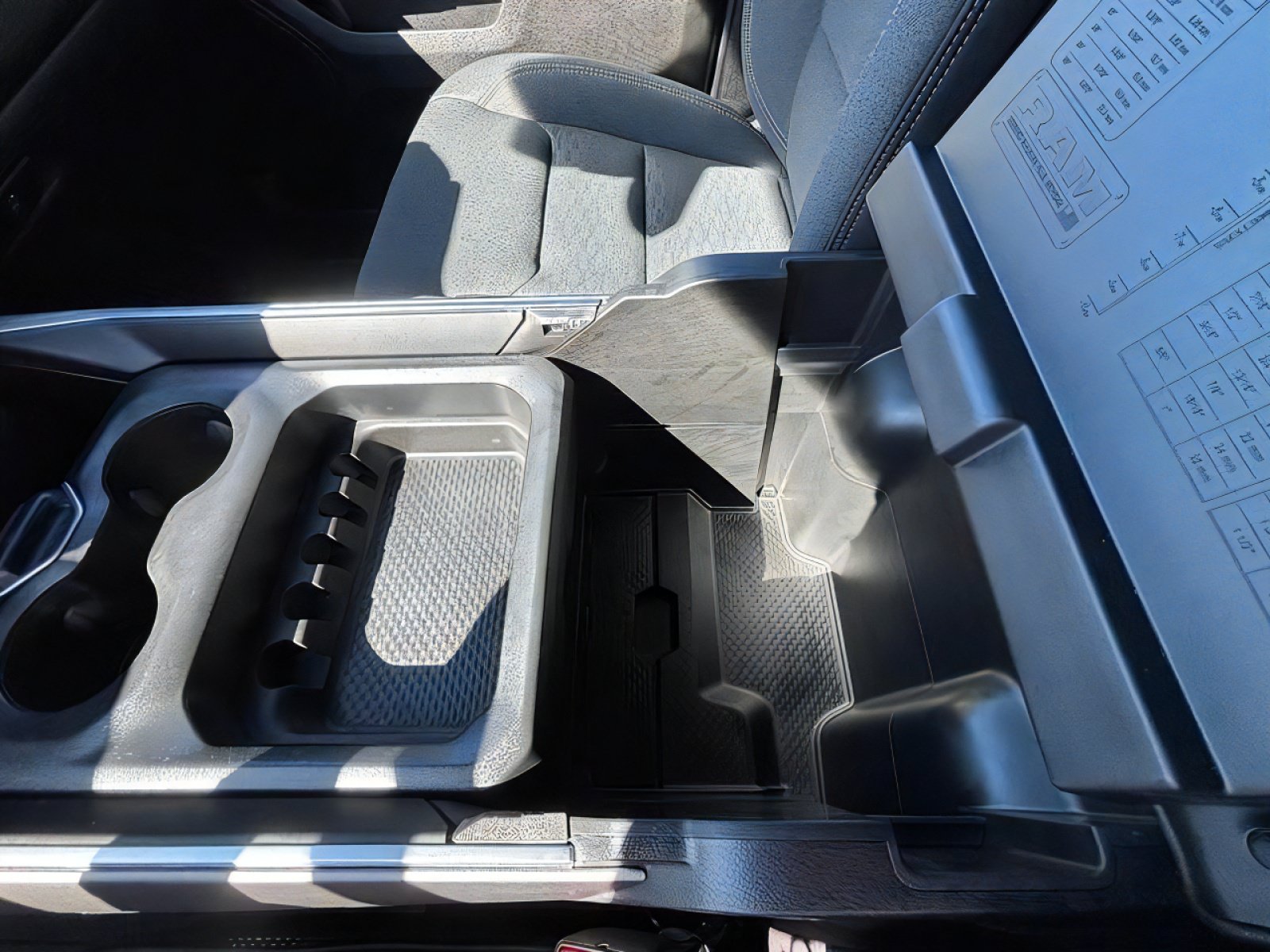 Used 2025 RAM 1500 Big Horn AWD/4WD image 16