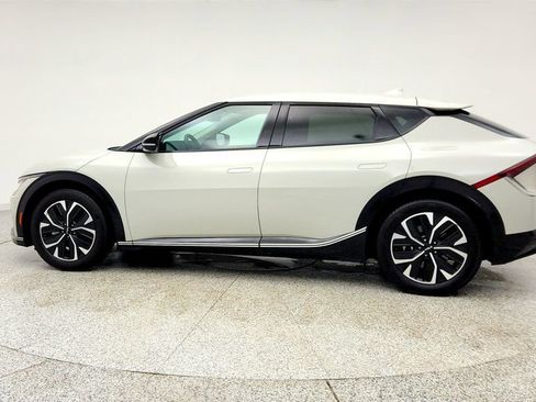Used 2022 Kia EV6 Wind image 8