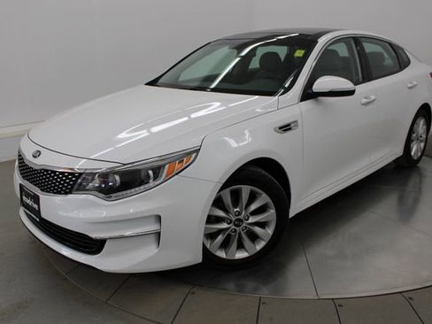 Used 2016 Kia Optima EX w/ Premium Package FWD image 3