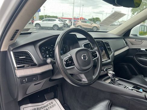 Used 2022 Volvo XC90 T6 Inscription w/ Lounge Package image 14
