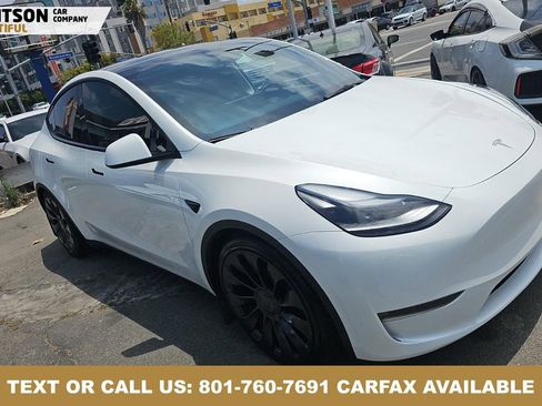 Used 2023 Tesla Model Y Performance AWD/4WD image 10