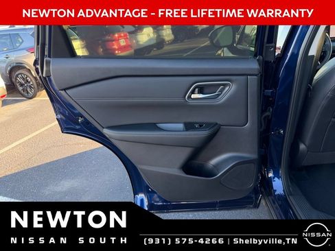 New 2026 Nissan Rogue Platinum w/ Platinum Premium Package AWD/4WD image 16