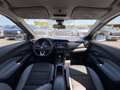 Used 2025 Nissan Kicks SV FWD image 28