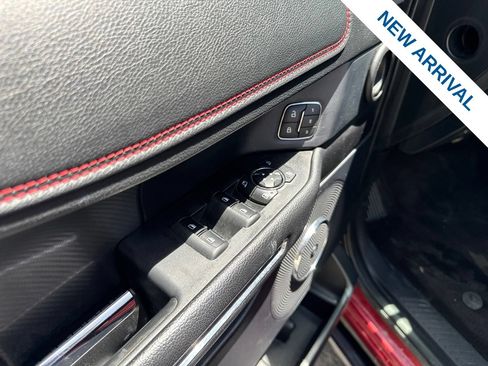 Used 2019 Ford Expedition Limited w/ Equipment Group 303A AWD/4WD image 21