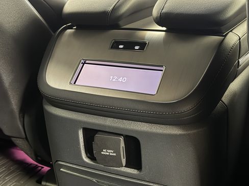 Used 2025 Lincoln Navigator L Reserve w/ Jet Appearance Package image 22