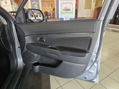 Used 2025 Mitsubishi Outlander Sport ES AWD/4WD image 12