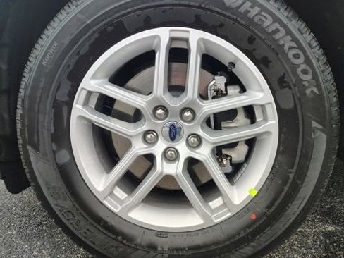 New 2026 Ford Explorer Active w/ Active Comfort Package image 7