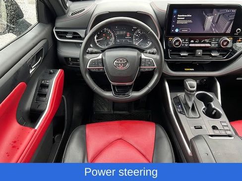 Used 2023 Toyota Highlander XSE image 25