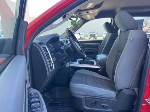 Used 2019 RAM 1500 Big Horn image 12