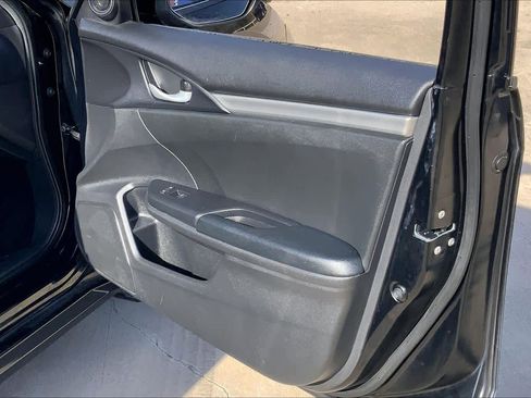 Used 2019 Honda Civic Sport image 23