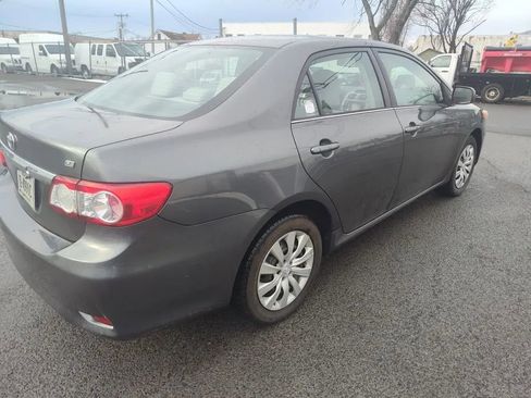 Used 2013 Toyota Corolla LE image 4
