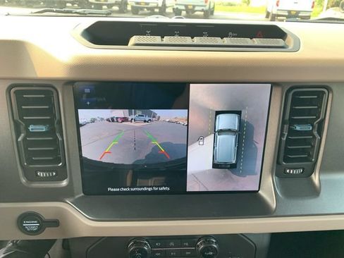 Used 2024 Ford Bronco Wildtrak AWD/4WD image 16