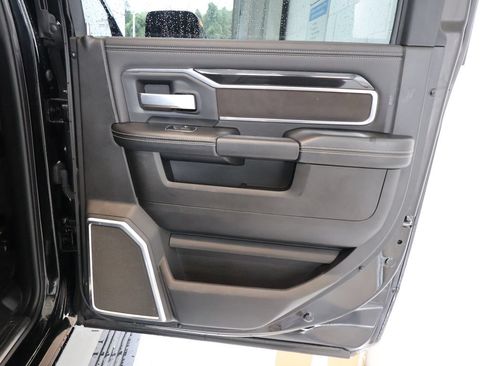 Used 2022 RAM 2500 Laramie AWD/4WD image 35