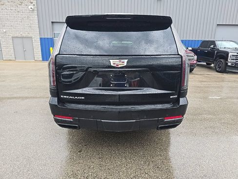 Used 2026 Cadillac Escalade ESV Platinum Sport w/ LPO, Floor Liner Package AWD/4WD image 5
