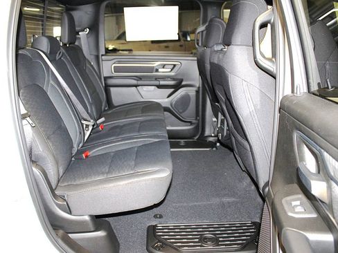 New 2026 RAM 1500 4x4 Crew Cab image 34