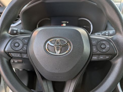 Used 2024 Toyota RAV4 XLE image 19