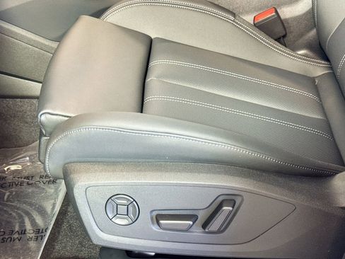 New 2027 Audi Q6 e-tron Premium Plus AWD/4WD image 16