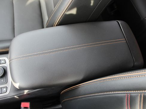 Used 2024 GMC Terrain AT4 image 39