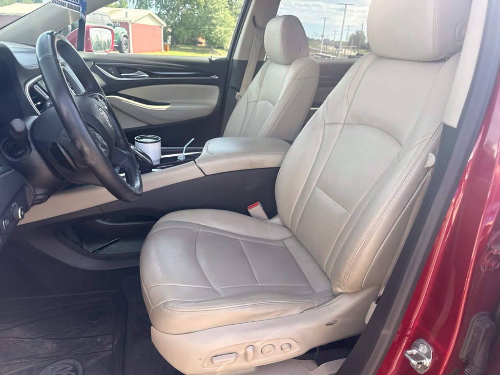 Used 2020 Buick Enclave Premium w/ Sun and Sites Package FWD image 5