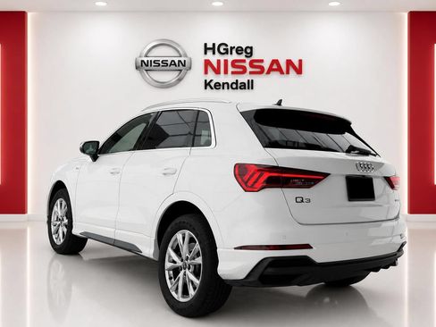 Used 2024 Audi Q3 2.0T Premium AWD/4WD image 2