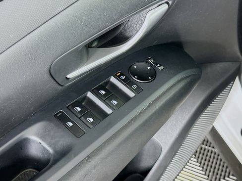 Used 2025 Hyundai Tucson SEL FWD image 15