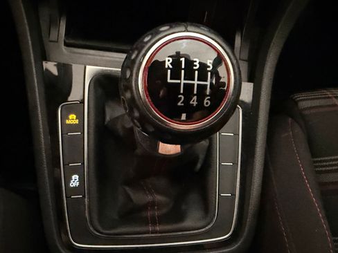 Used 2018 Volkswagen GTI S FWD image 17