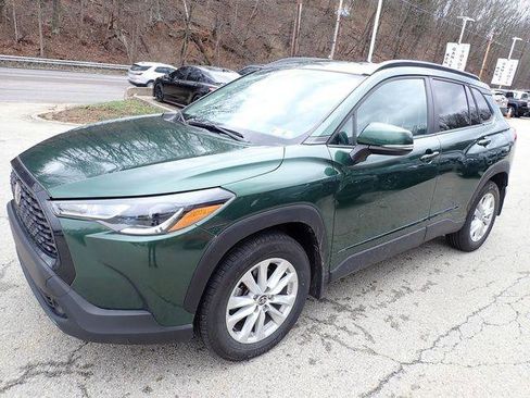 Certified 2023 Toyota Corolla Cross LE w/ Moonroof Package image 7