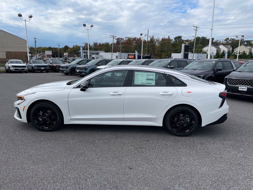 New 2027 Kia K5 GT-Line AWD/4WD image 4