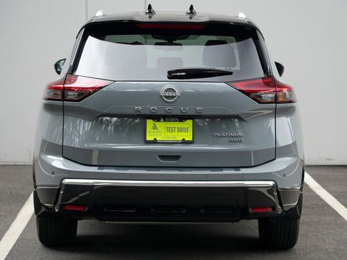 Used 2025 Nissan Rogue Platinum w/ Tech Package AWD/4WD image 48