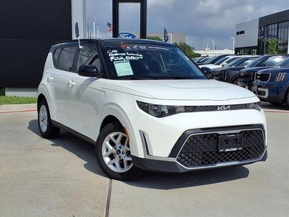 Certified 2025 Kia Soul S