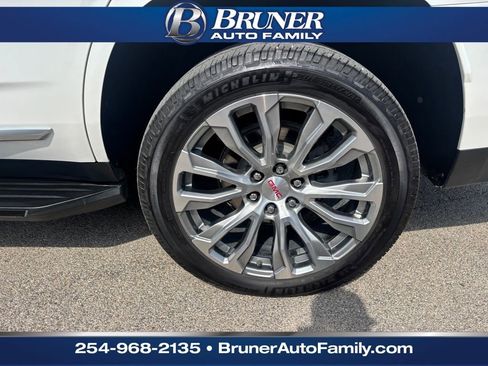 Used 2022 GMC Yukon Denali image 9