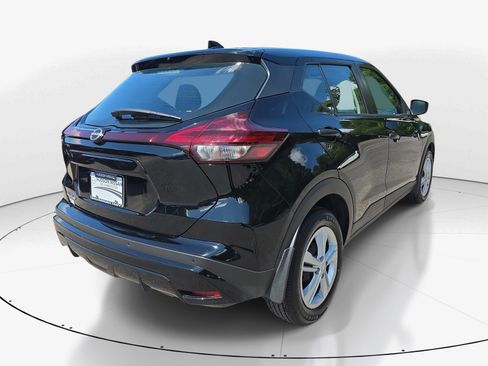 Used 2025 Nissan Kicks Play S FWD image 8