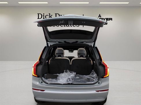 New 2026 Volvo XC90 B6 Plus w/ Protection Package Premier image 30